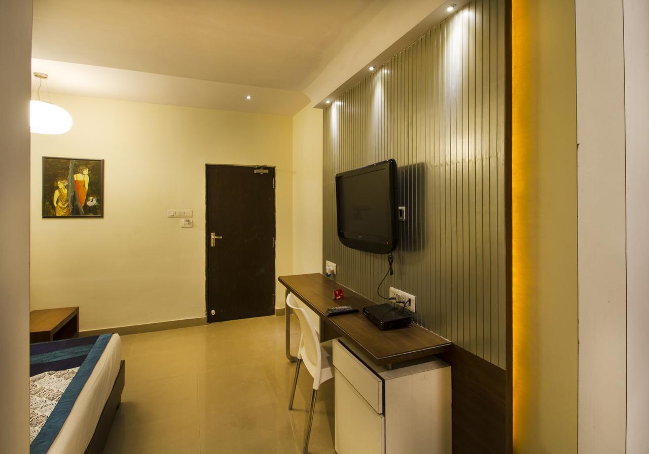 Oyo 984 Hotel Gn International Lālāguda Esterno foto